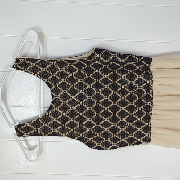 ❤️5/$25 Like New Vilo Couture Gorgeous Dress - Picture 2 of 7